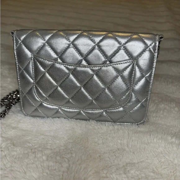 Chanel Classic Wallet on chain silver - Picture 3 of 10